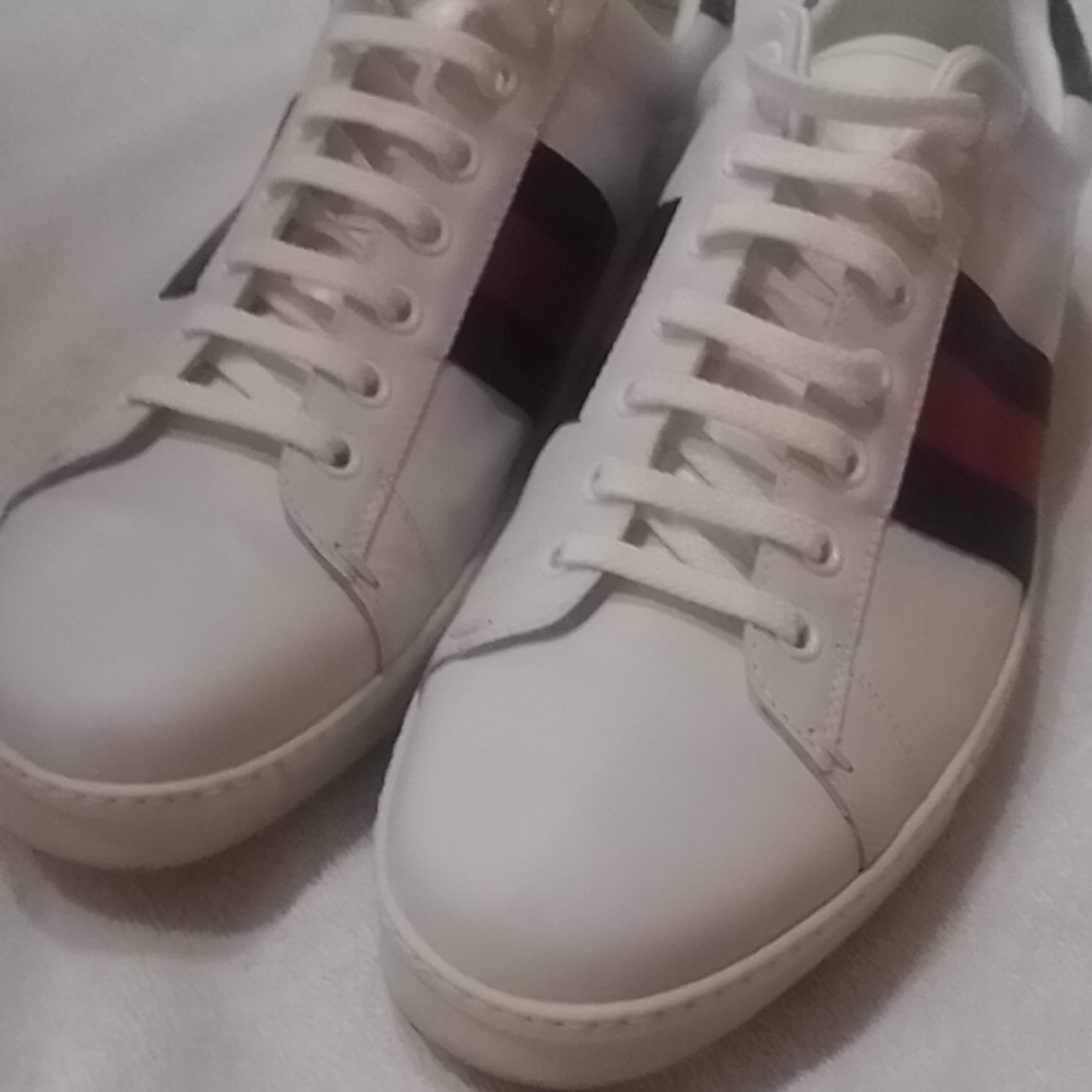 Sneakers - Picture 5 of 5